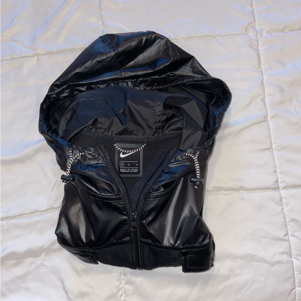 Nike jacket - Picture 3 of 3
